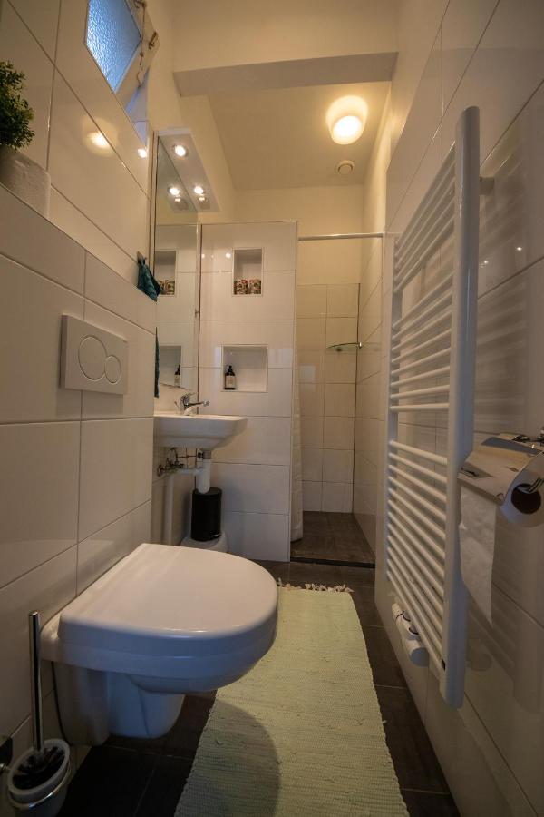De Cel Apartment Nes  Luaran gambar