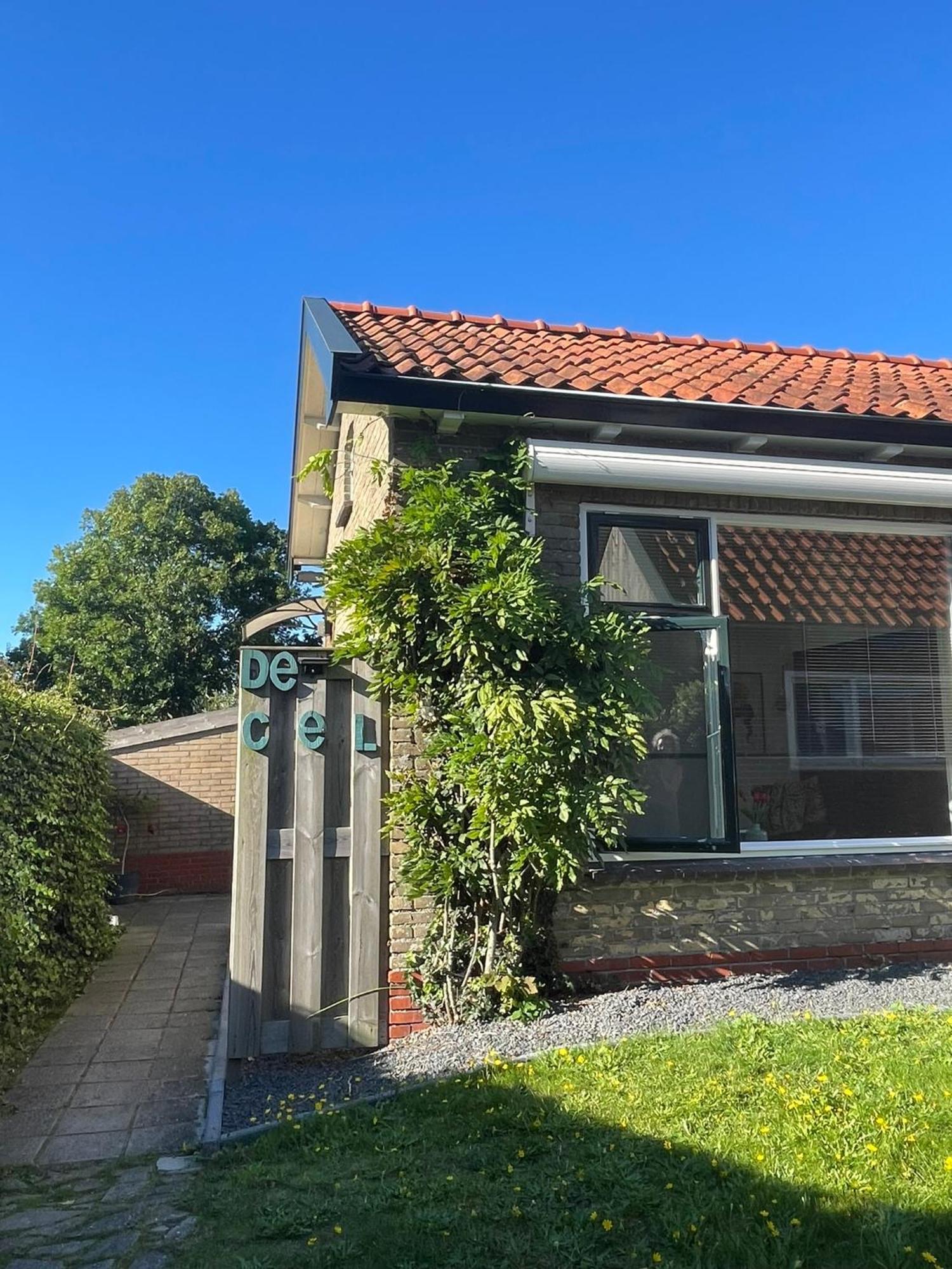 De Cel Apartment Nes  Luaran gambar
